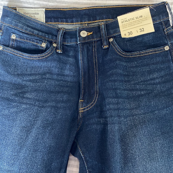 Abercrombie & Fitch Jeans 30x32 - Picture 2 of 3